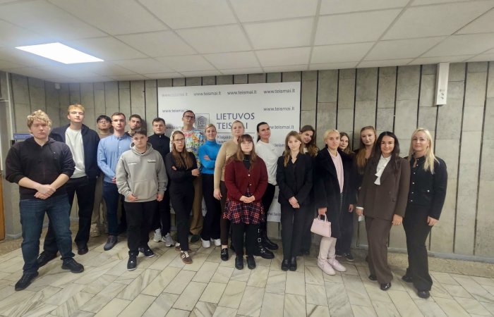 Lietuvos verslo kolegijos studentai lankėsi Klaipėdos apygardos teisme